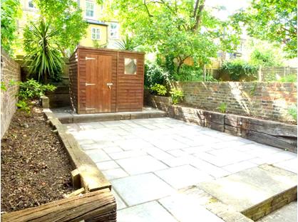 2 Bed Flat, Coningham Road, W12