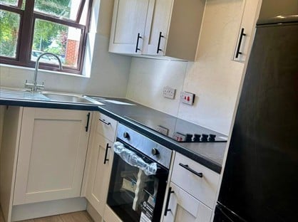 1 Bed Flat, Hamilton Court, CM8