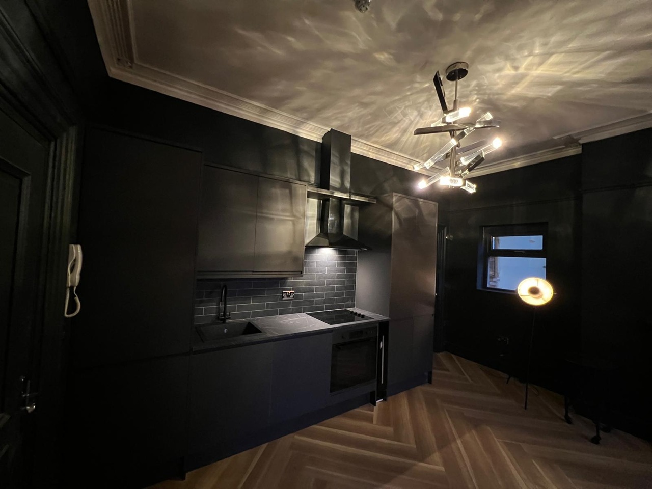 Doncaster - Studio Flat, Hall Gate, DN1 - To Rent Now for £625.00 p/m