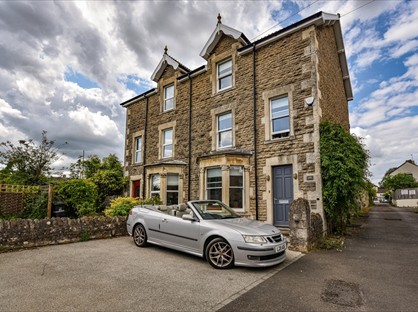 4 Bed Semi-Detached House, The Butts, BA11