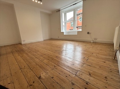 2 Bed Flat, St. Leonards Road, SL4