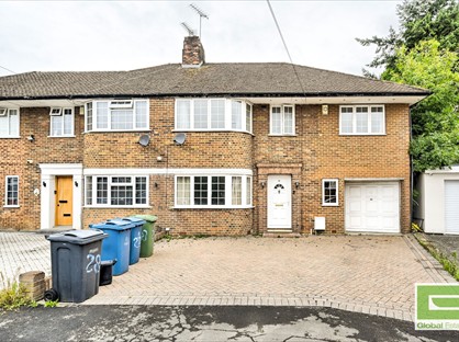 4 Bed Terraced House, Silverston Way, HA7