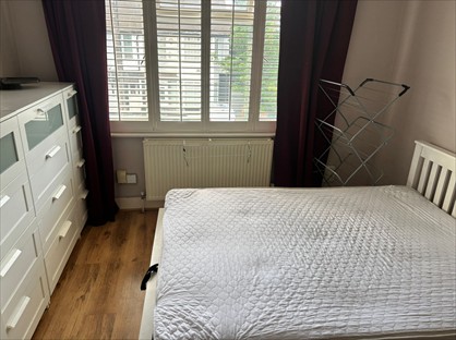 Room in a Shared House, Westward Road, E4
