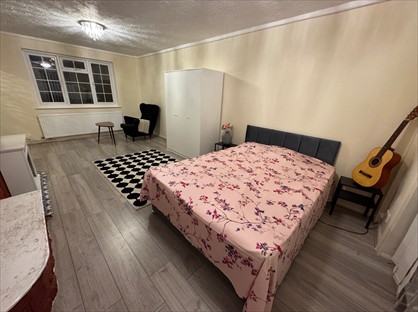 Room in a Shared House, Sydney Road, RM18