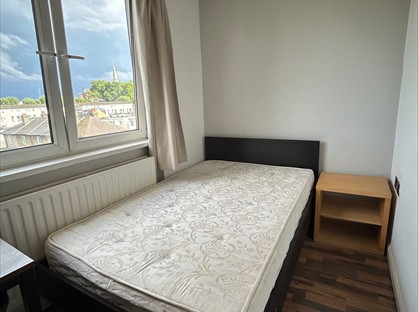 Room in a Shared Flat, Stebondale Street, E14
