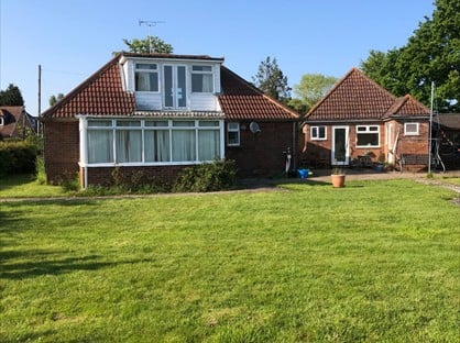 3 Bed Bungalow, Magpie Hall Road, TN26