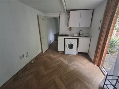 1 Bed Flat, Queens Road, TW13