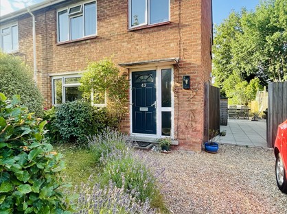 3 Bed Semi-Detached House, Poplar Way, BH24