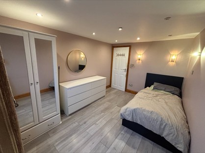 Room in a Shared House, Brookdale Road, E17