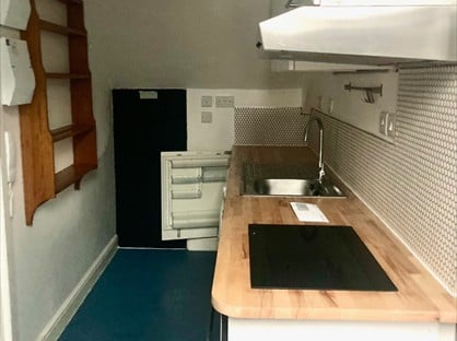 1 Bed Flat, St. James Street, TA13