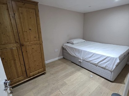 Room in a Shared House, Trent Road, SL3