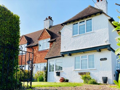 3 Bed Semi-Detached House, Cooden Drive, TN39