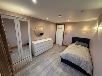 Room in a Shared House, Brookdale Road, E17