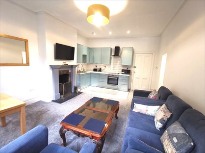 2 Bed Flat, Snowdon Road, BH4