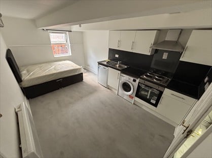 1 Bed Flat, Rockville Court, E5
