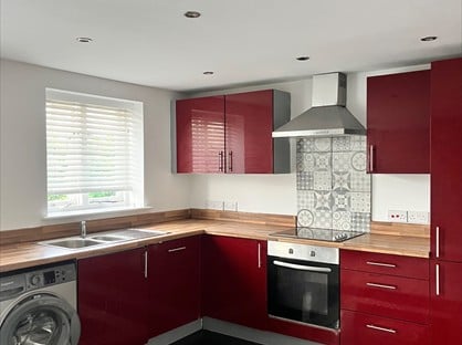2 Bed Flat, White Star Court, L22