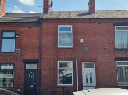 2 Bed Terraced House, Common Lane, M29
