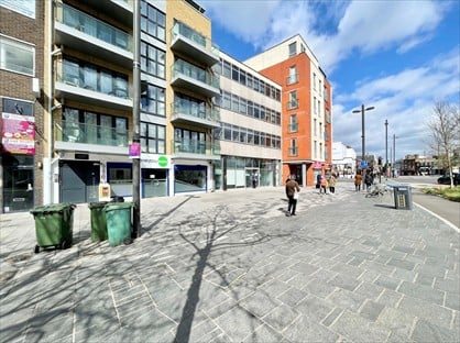 3 Bed Flat, The Grove, E15