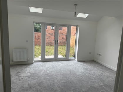 Room in a Shared House, Cohen Avenue, M34