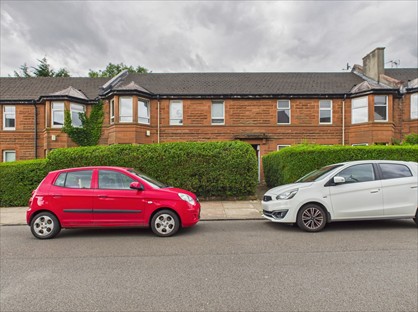 3 Bed Flat, Larchfield Avenue, G14