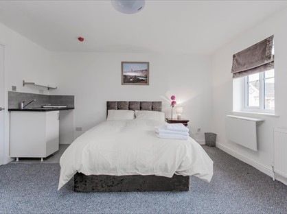 Room in a Shared Flat, Winery Lane, KT1