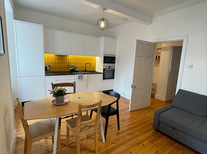 2 Bed Flat, Forrest Hill, EH1