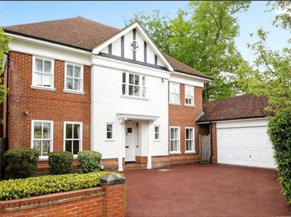 5 Bed Detached House, Queens Acre, SL4