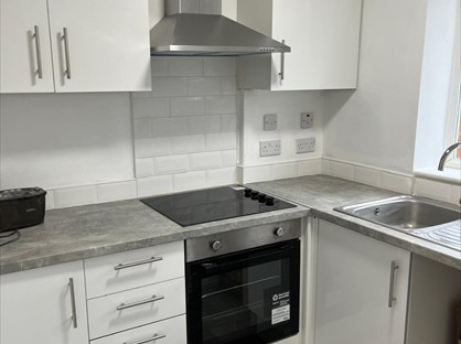 2 Bed Terraced House, Broadway, CO15