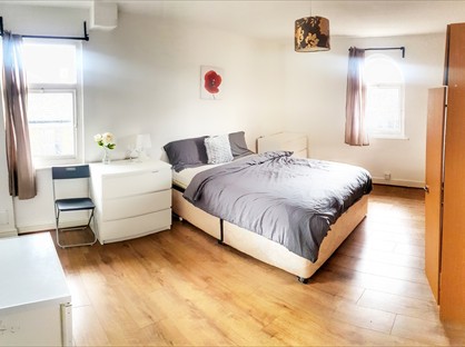 Room in a Shared House, Wolverhampton Street, DY1