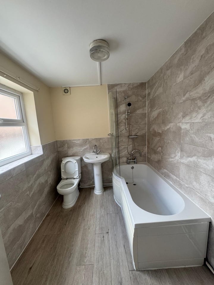 Additional image 3 of Room in a Shared House, Woodborough Road, NG3, N1 7GU