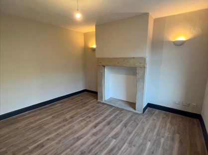3 Bed Terraced House, Rose Place, HX2