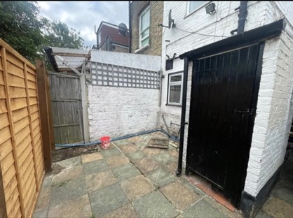 3 Bed Detached House, Inwood Road, TW3