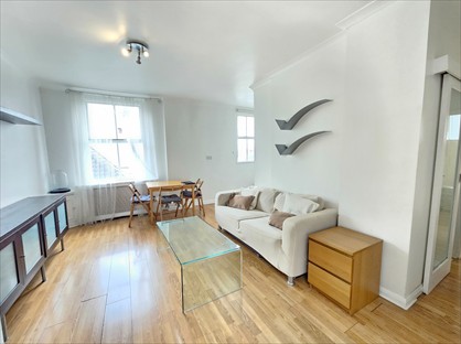 2 Bed Flat, Dawes Road, SW6