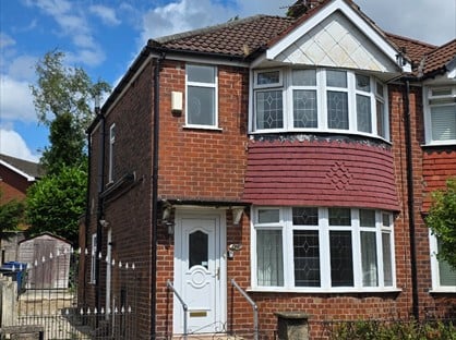3 Bed Semi-Detached House, Hilltop Grove, M45
