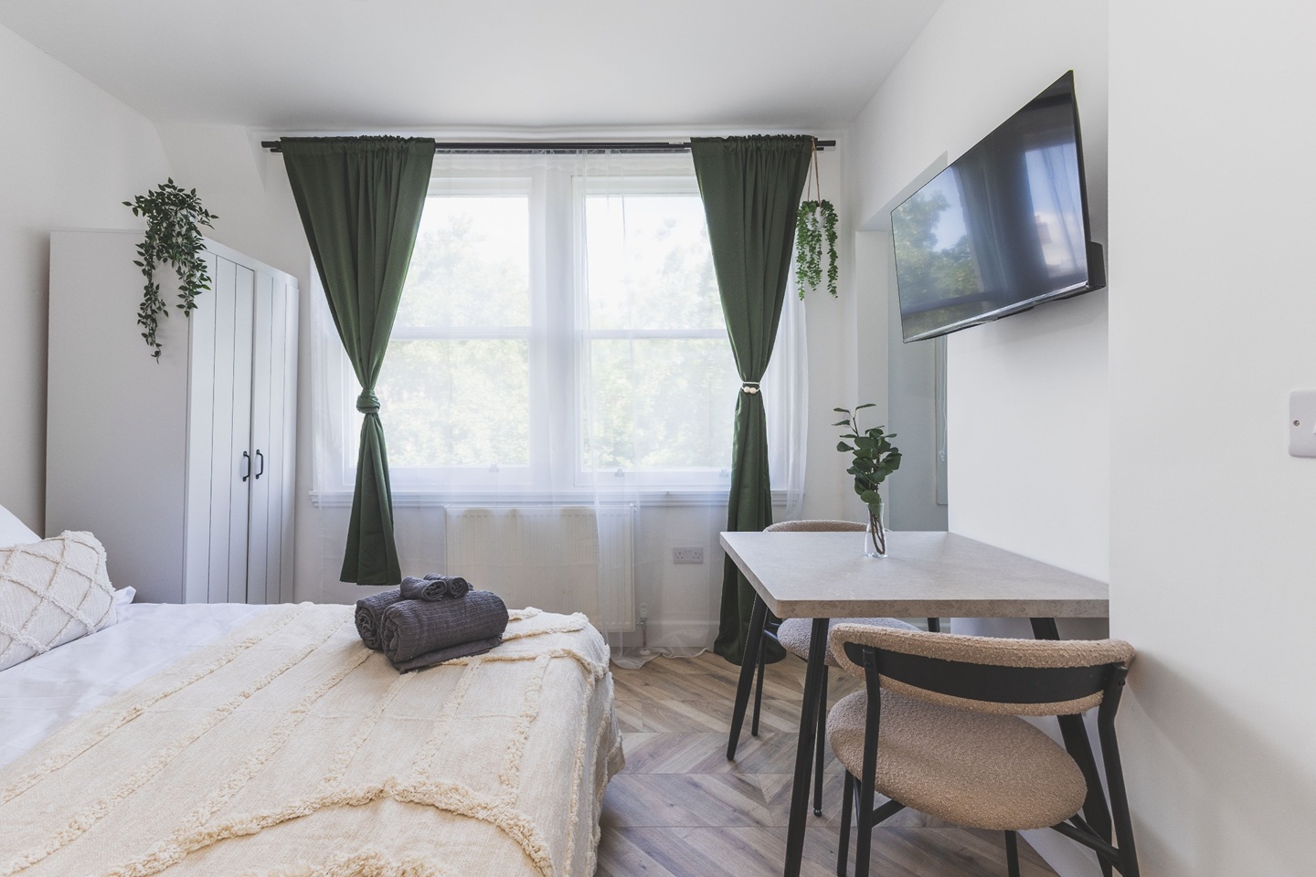 Studio Flat, Kelvin Road, N5 photo 2
