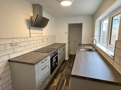 3 Bed Semi-Detached House, Union Place, NR33