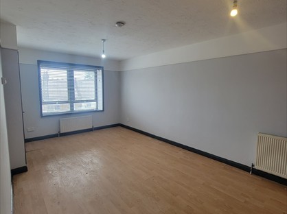 Studio Flat, Hale House, EN3