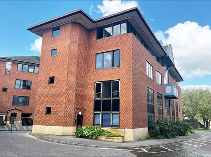 2 Bed Flat, Kingsbridge Point, SN1