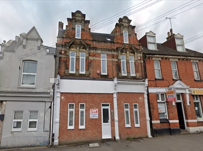1 Bed Flat, Station Road, ME8