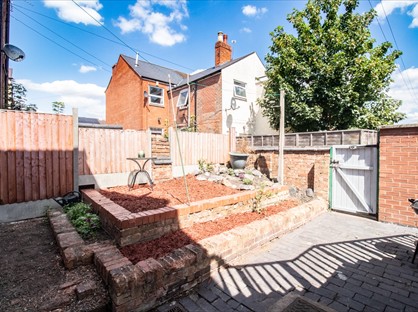 2 Bed Flat, Fosse Road North, LE3