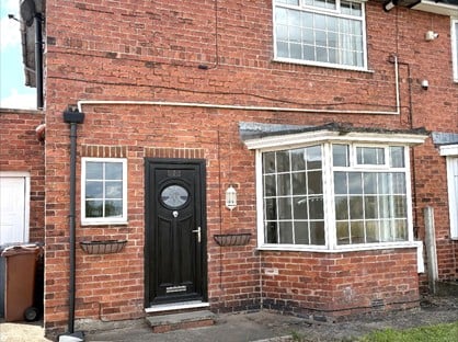 3 Bed Semi-Detached House, Chapel Lane, S63