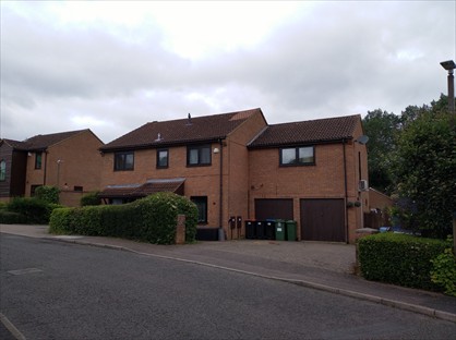 5 Bed Detached House, Gatcombe, MK8