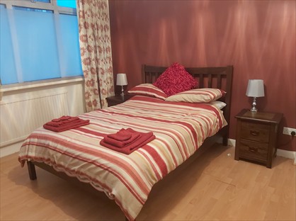 Room in a Shared House, Hook Rise North, KT6