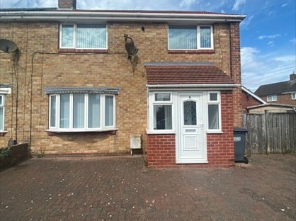3 Bed Semi-Detached House, Wellands Close, SR6