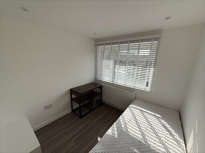 Room in a Shared House, Fairfoot Close, SN14