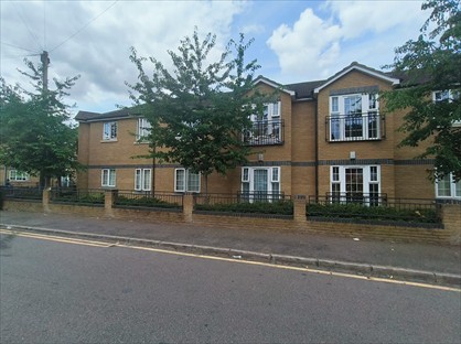 2 Bed Flat, William Court, LU3