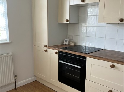 1 Bed Flat, Ardingly Road, RH16
