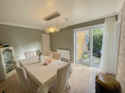 3 Bed Semi-Detached House, Belfont Walk, N7