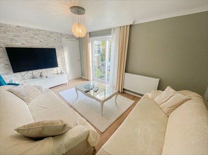 4 Bed Semi-Detached House, Belfont Walk, N7