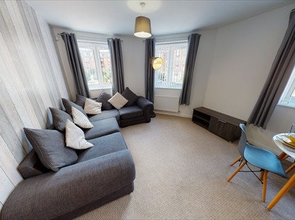 2 Bed Flat, Quebec Quay, L3